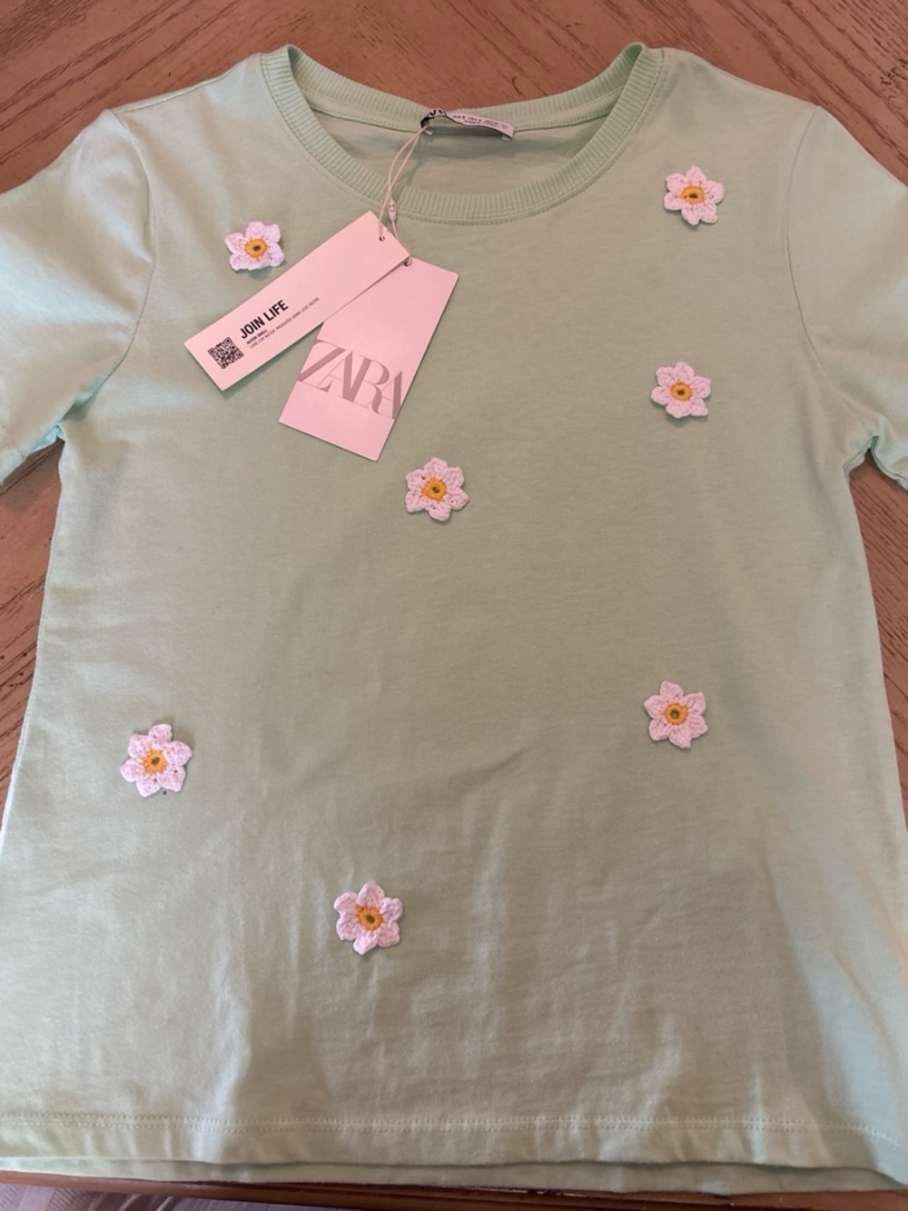 Zara Mint Green Short Sleeve Tee with White Daisy Appliqués
